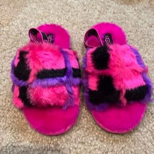Uggs kids slide on slippers with fur